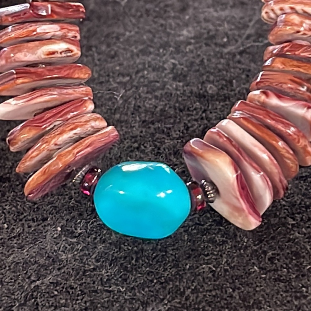 Turquoise & Shell Necklace - Picture 3 of 6